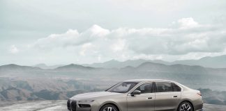 BMW i7