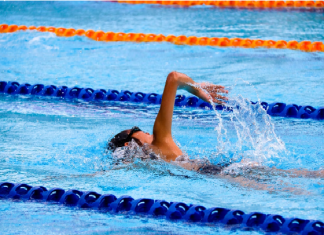 Apostando em esportes aquáticos: saiba como ganhar dinheiro