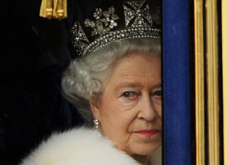 Pertences valiosos da fortuna de US $ 600 milhões da rainha Elizabeth II