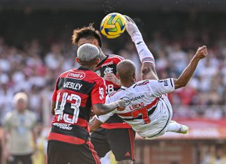 Rummens / Arquibancada Tricolor