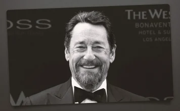Peter Cullen, voz de Optimus Prime em Transformers, morre aos 85 anos Peter Cullen transformers